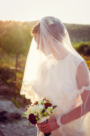 vintage-lace-wedding-dress