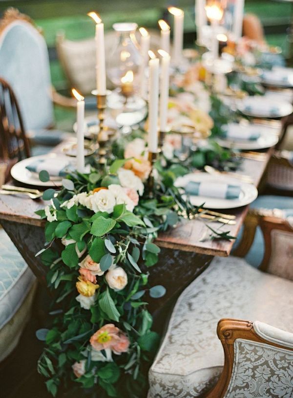 intimate-country-glam-wedding-style-decorations