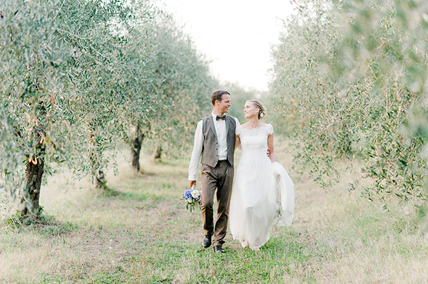 rustic-Tuscan-countryside-wedding