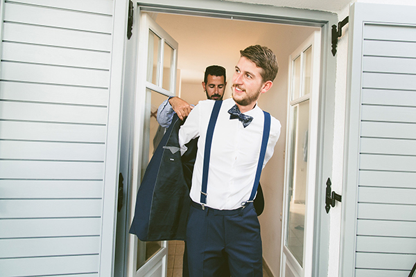 groom-suit-wedding-summer