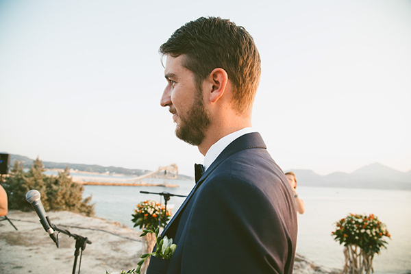 island-wedding-groom-suit