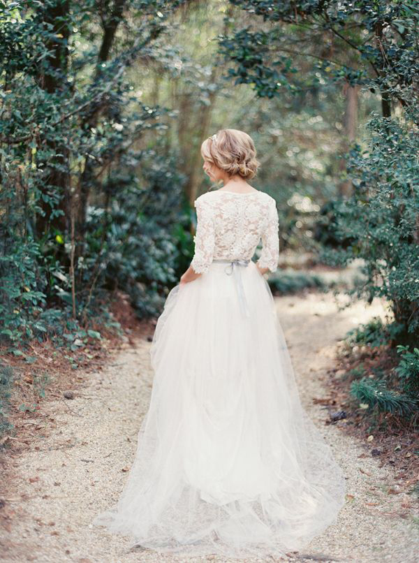 lace-long-sleeved-wedding-dress