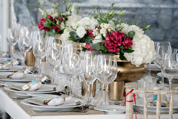floral-decoration-wedding-venue-tables