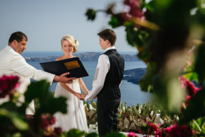 Beautiful elopement in Santorini | Sarah & Christian - Chic & Stylish ...