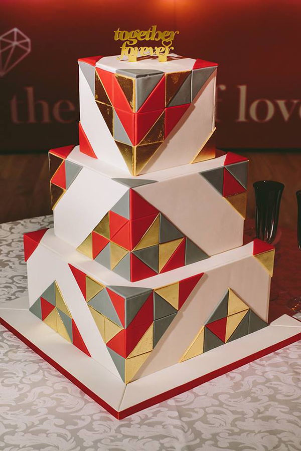 Red-and-gold-wedding-cake
