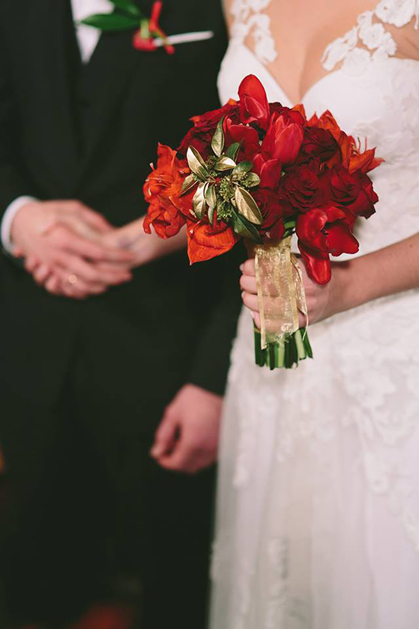 Red-bridal-bouquet