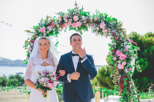 flower-wedding-arch