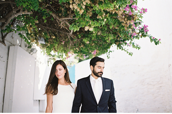 Breathtaking blue and white wedding inspiration in Mykonos