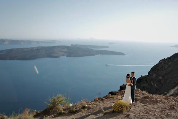 Romantic whimsical wedding in Santorini |Anh & Truong