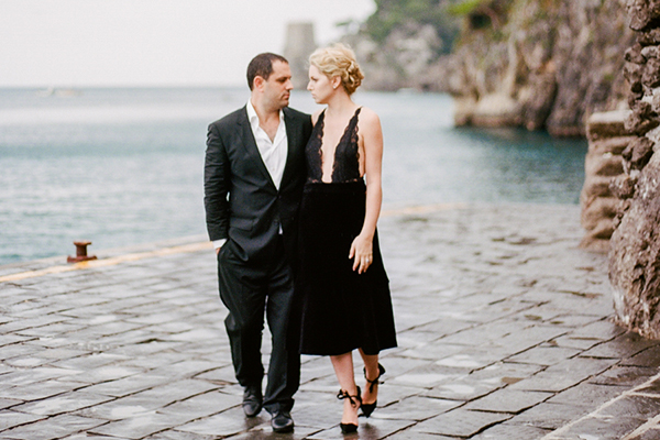 Chic engagement session in Positano