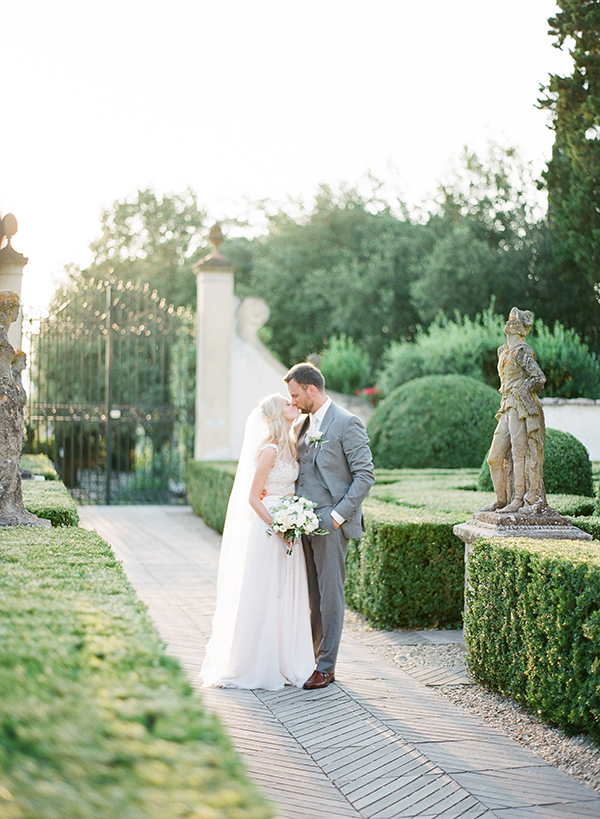 beautiful-villa-wedding-in-tuscany-23