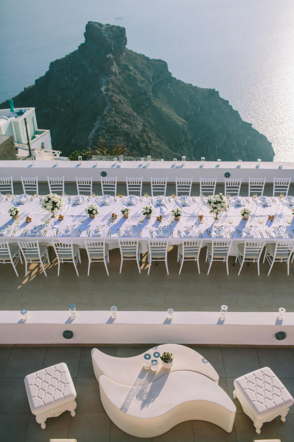 chic-destination-wedding-Santorini-33