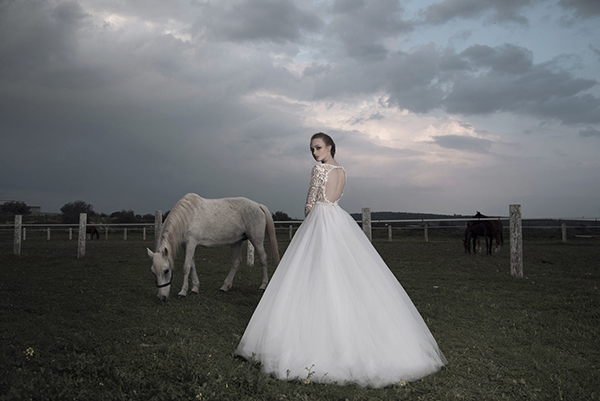 gorgeous-wedding-dresses-gregory-morfi-8