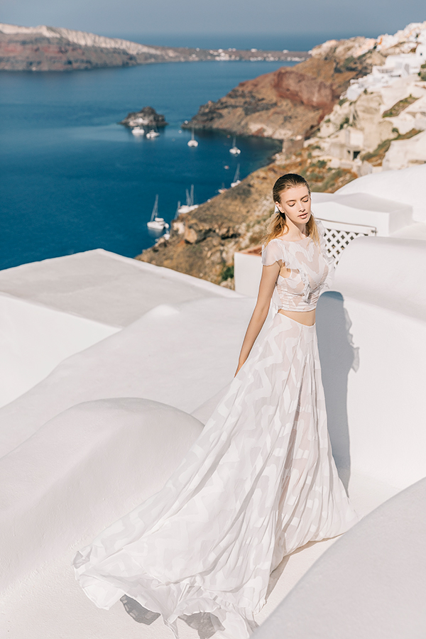 beautiful-shoot-santorini-costantino-wedding-dresses-7x