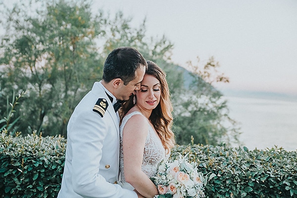 Romantic military wedding with the most beautiful flowers