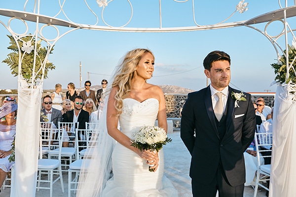 Classy and elegant wedding in Santorini | Hollie & David
