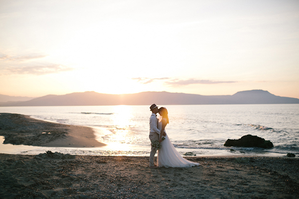 Beautiful beach wedding in Crete | Iri & Remco