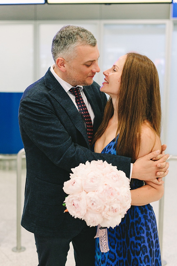 unique-wedding-proposal-athens-airport_07