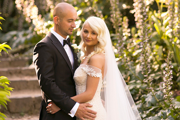 Classic and elegant wedding with white flowers | Belinda & Michael