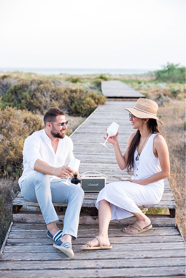 gorgeous-relaxed-engagement-session_03