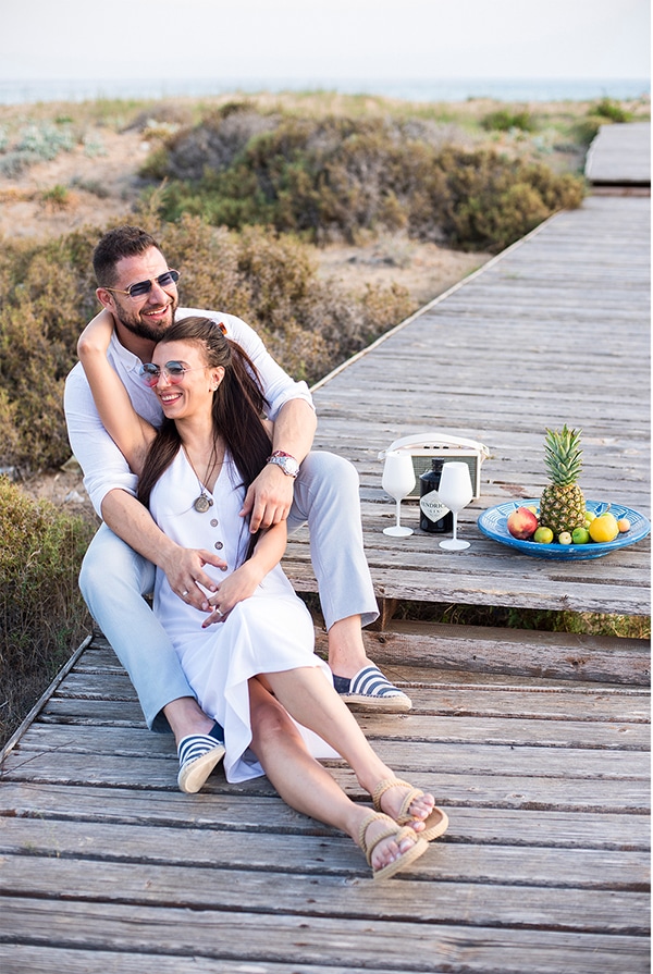 gorgeous-relaxed-engagement-session_04