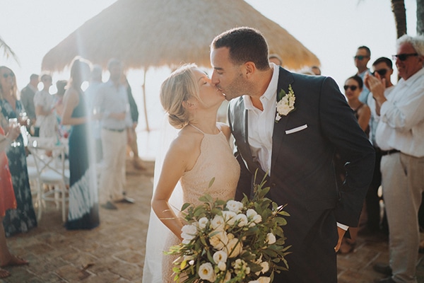 Dreamy wedding overlooking the sea in Bali | Libby & James