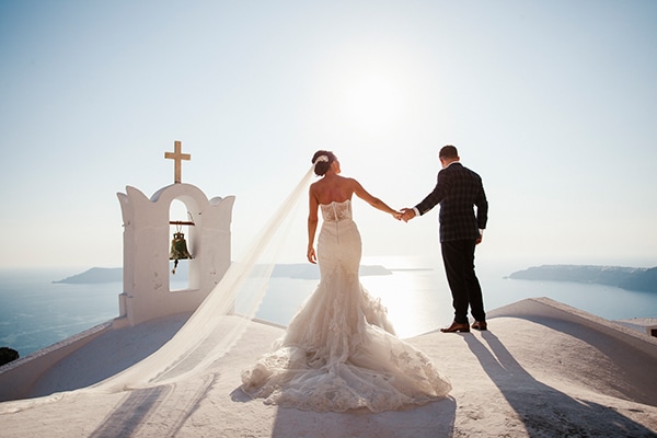 Chic fairytale wedding in Santorini | Gill & Ronnie