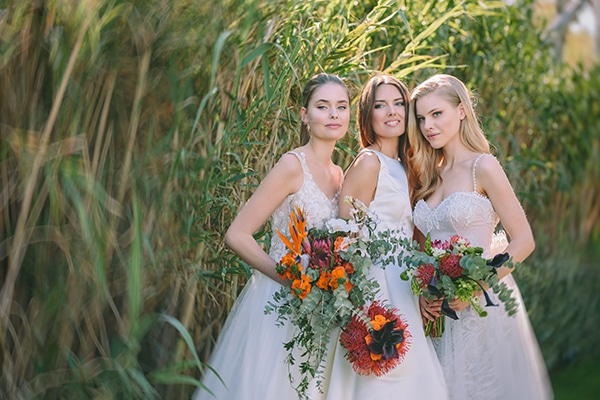 Modern and vibrant bridal shoot in Athens