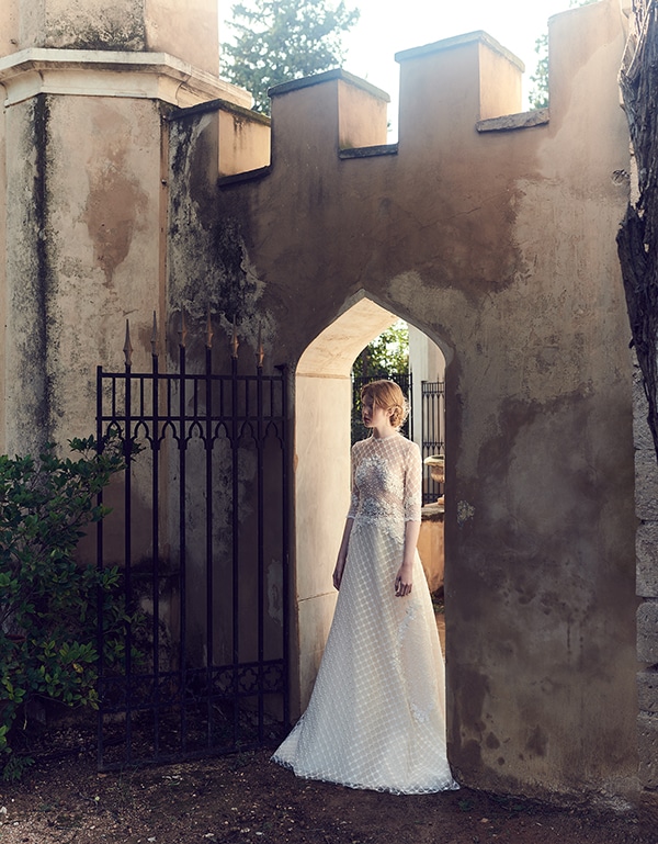 amazing-bridal-creations-fall-wedding-costarellos_06x