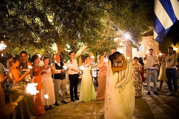 romantic-beach-wedding-crete_19