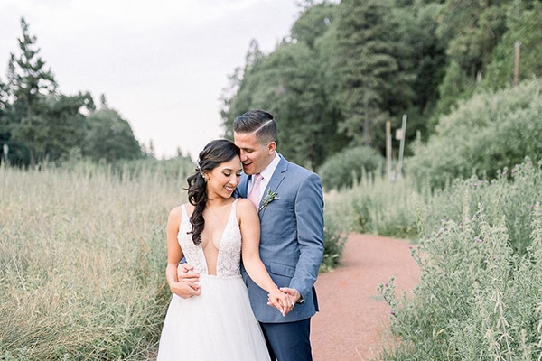Beautiful elopement styled shoot in nature