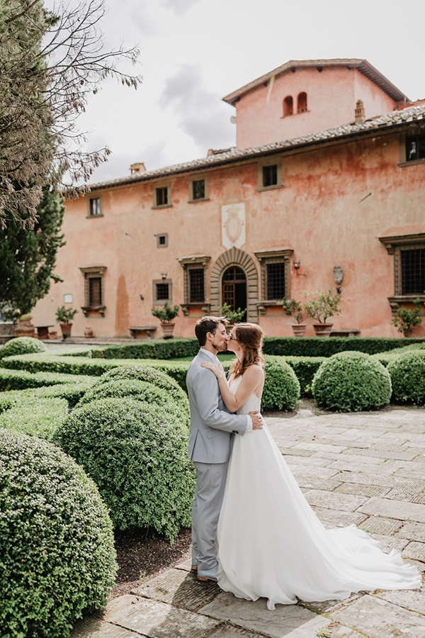 romantic-summer-wedding-tuscany-rustic-details_03