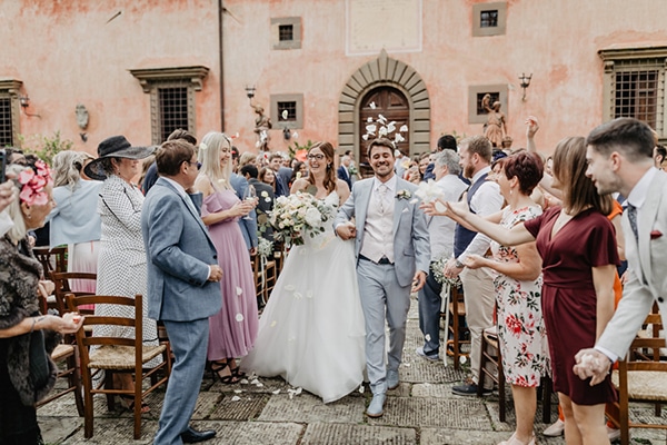 romantic-summer-wedding-tuscany-rustic-details_28