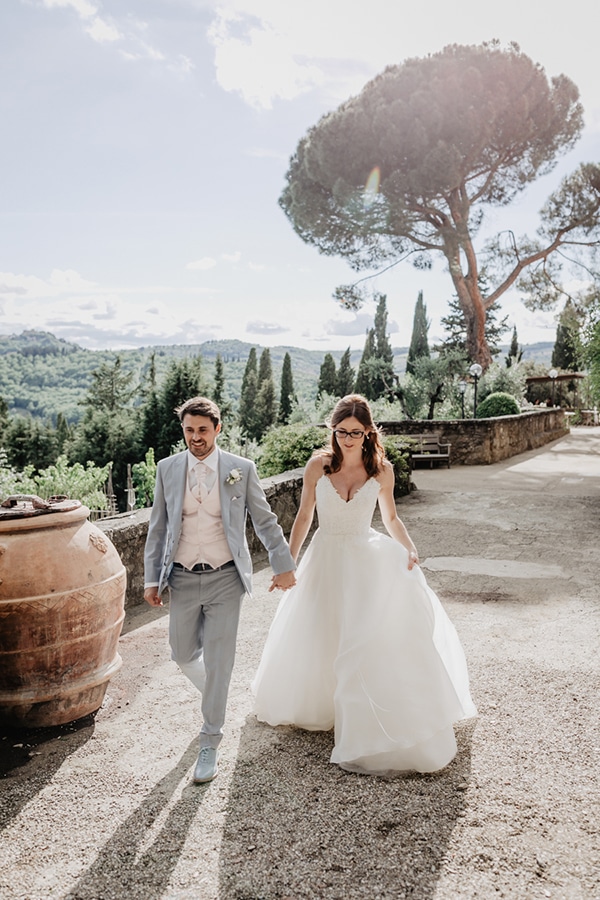 romantic-summer-wedding-tuscany-rustic-details_30