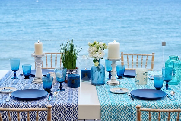 Bright blue tableware with matte finish