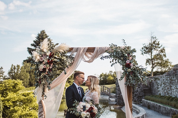 Romantic wedding in Slovenia with rustic and natural elements | Jasna & Matic