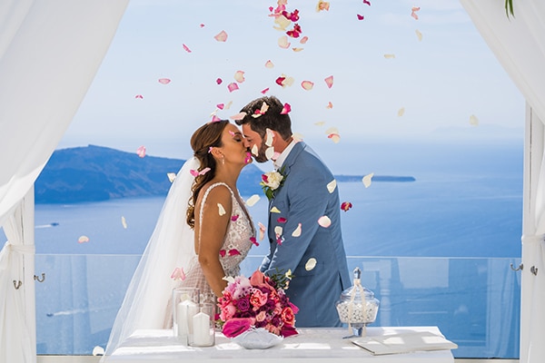 beautiful-intimate-santorini-wedding-fresh-fuchsia-flowers_15