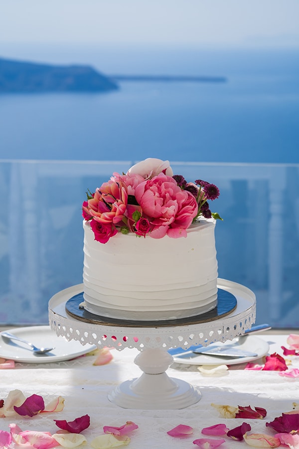 beautiful-intimate-santorini-wedding-fresh-fuchsia-flowers_17