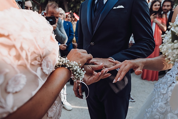 greco-italian-summer-wedding-spetses-white-gold-details_15