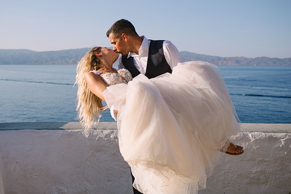 romantic-summer-wedding-athens-austin-roses-coral-hues_14x