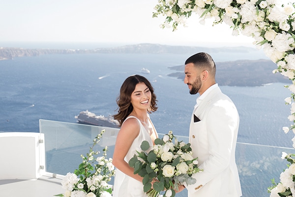 Dreamy summer wedding in Santorini │Shyla & Sam