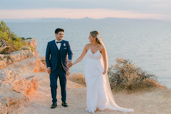 Beautiful outdoor wedding with succulents and gold details │ Nana & Giorgos