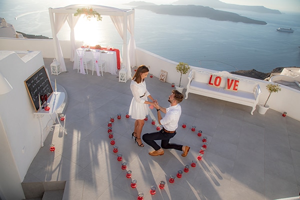 The most romantic wedding proposal video in Santorini │ Michaela & Matei