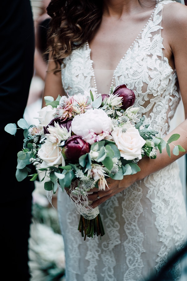 gorgeous-outdoor-wedding-dried-flowers-marsala-peonies_14x