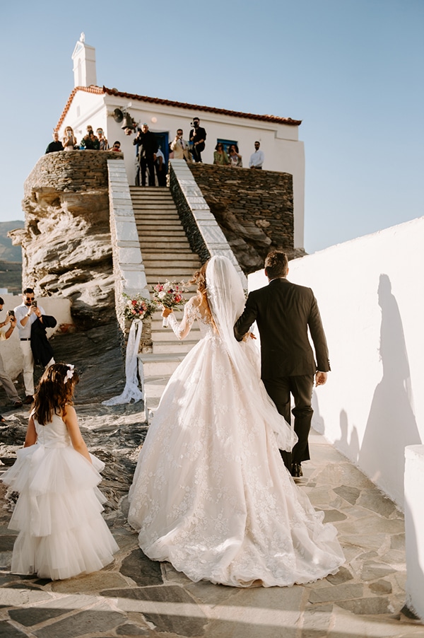 loveliest-wedding-andros-gorgeous-details_19y