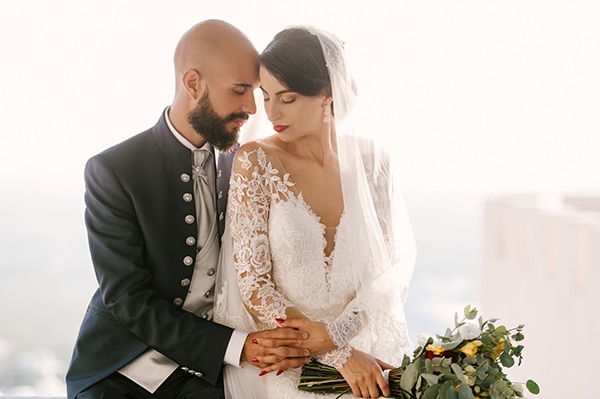 inspiring-destination-wedding-santorini-most-amazing-details_03
