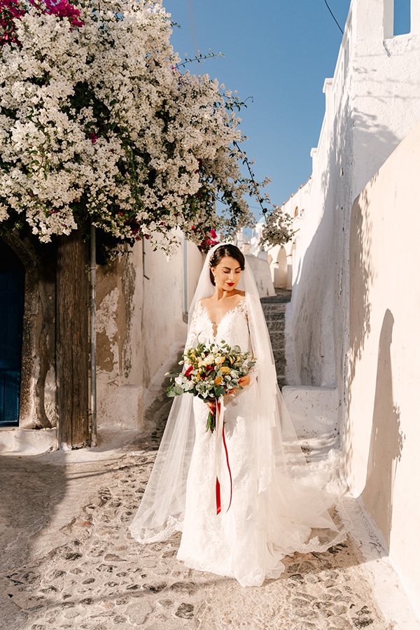inspiring-destination-wedding-santorini-most-amazing-details_03x