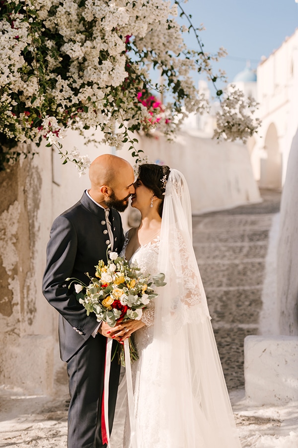 inspiring-destination-wedding-santorini-most-amazing-details_04x