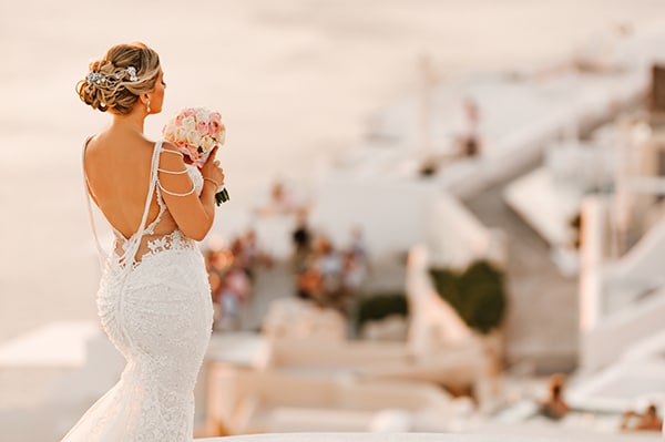 glamorous-summer-wedding-santorini-island-pastel-hues_21x