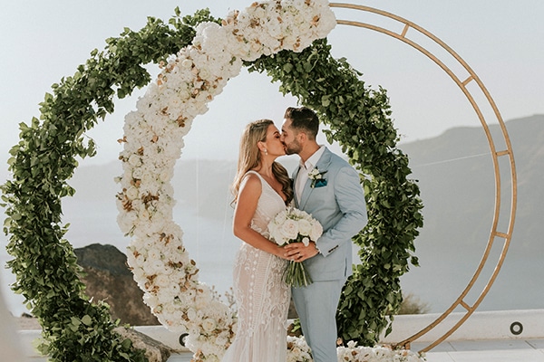 An Autumn fairytale wedding in Santorini island with the most dreamy views │ Katerina & Daniel